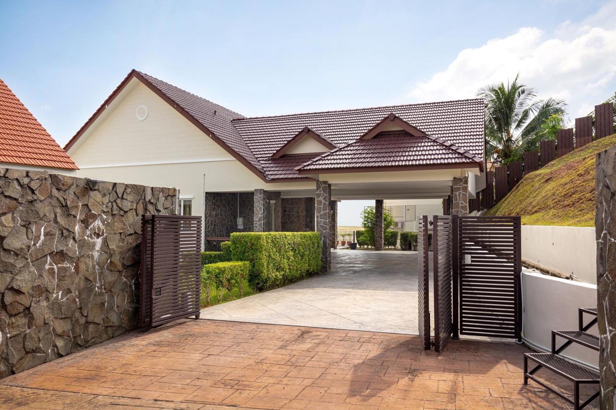 Panoramic Seaview Holiday Home - Batu Feringgi Exterior foto