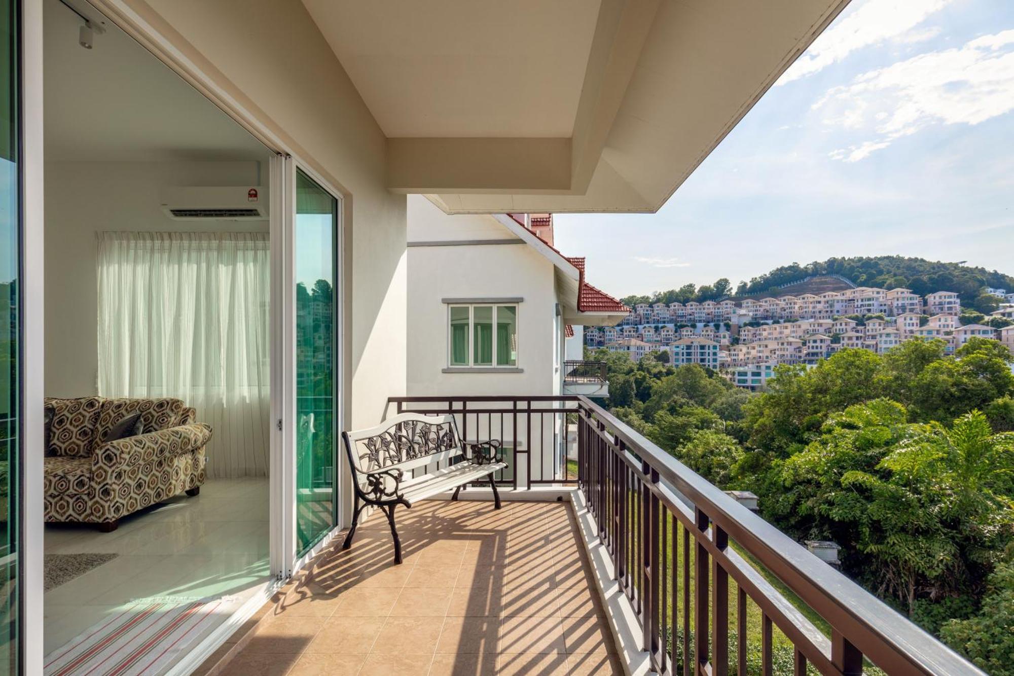 Panoramic Seaview Holiday Home - Batu Feringgi Exterior foto